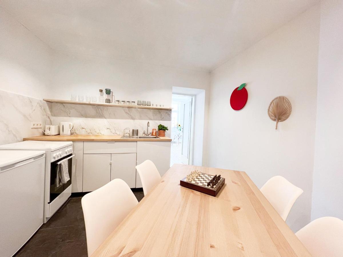 Central Apartment Next To Belvedere Castle Wina Bagian luar foto