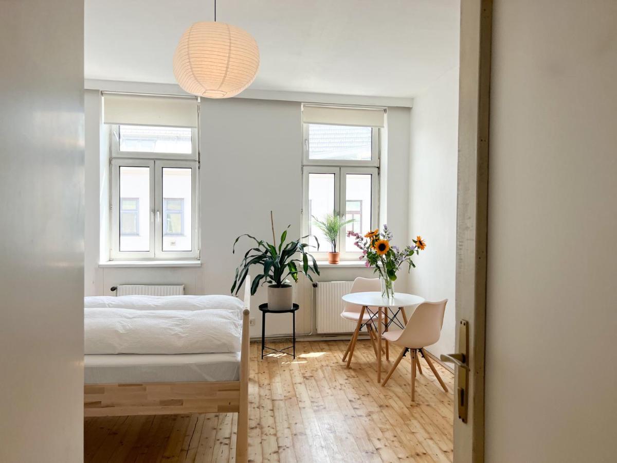 Central Apartment Next To Belvedere Castle Wina Bagian luar foto